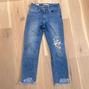 Levi’s 724 High Rise Straight Jeans